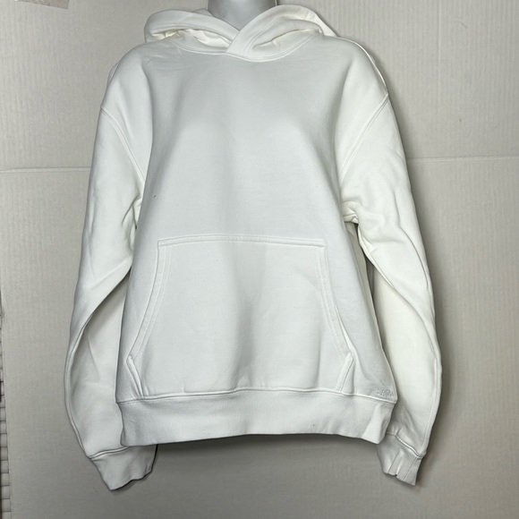 Aritzia color white Cozy Fleece Boyfriend Zip Hoodie - Picture 1 of 7
